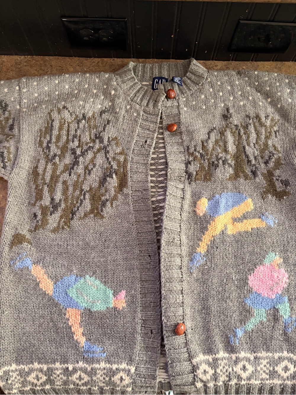 GAP Gray Wool-Blend Cardigan with Multicolor Skater Intarsia